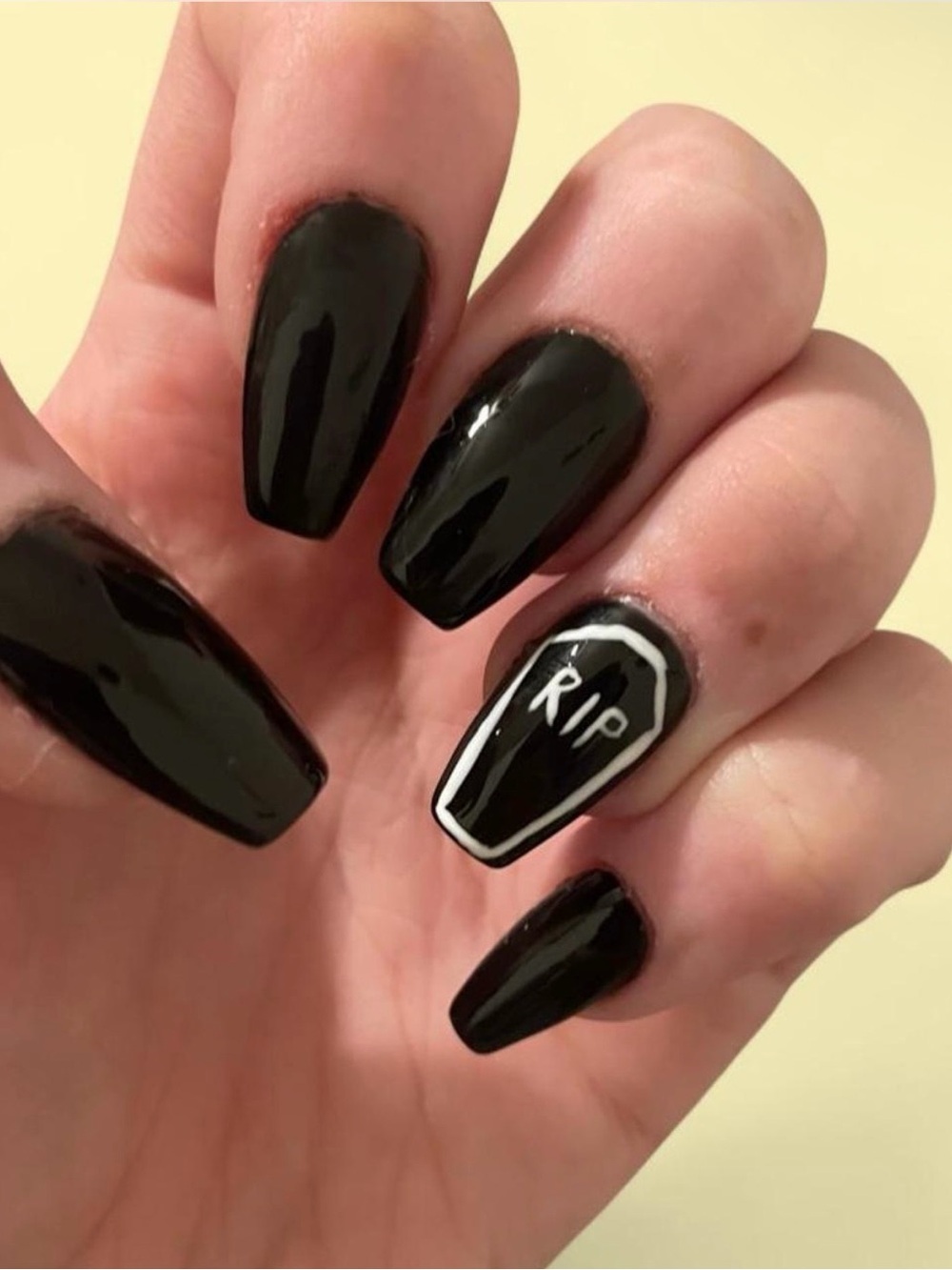 Black Coffin RIP Press-On Nails - Halloween Nail Set